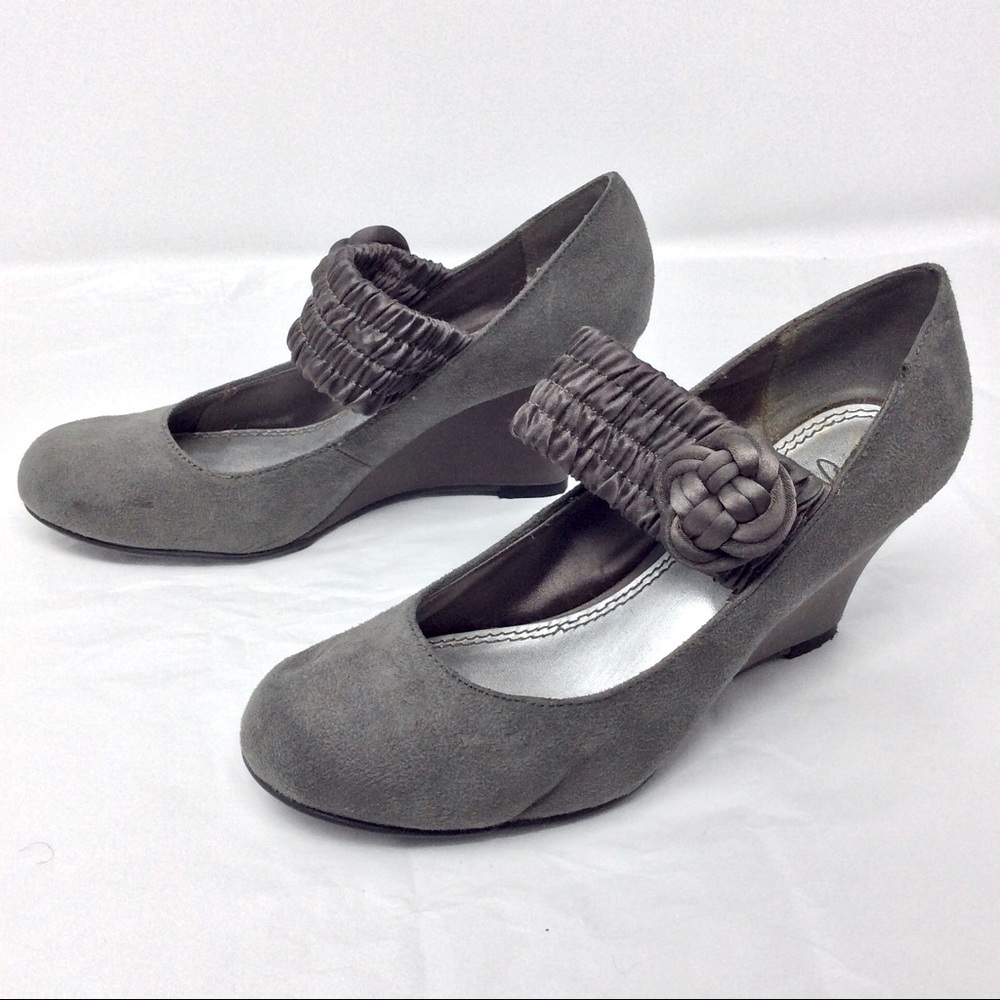 Vintage Miss Bisou grey suede Mary Janes.